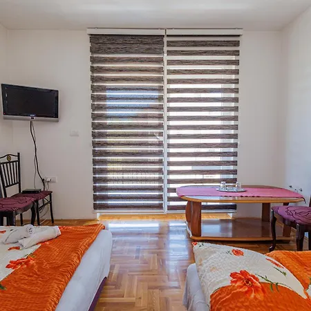 Stanisic Apartamento *